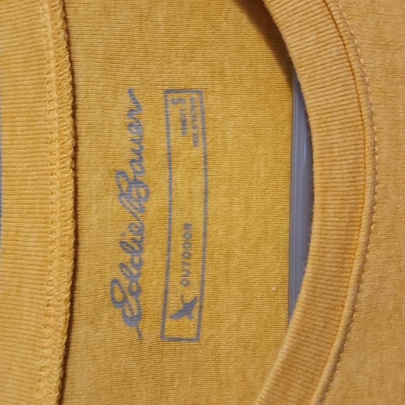 ⭐️5/$20⭐️Eddie Bauer tee - Picture 2 of 4